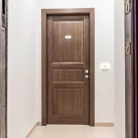 Le Stanze Dei Poeti E Del Vino بيت ضيافة لا سبيتسْيا