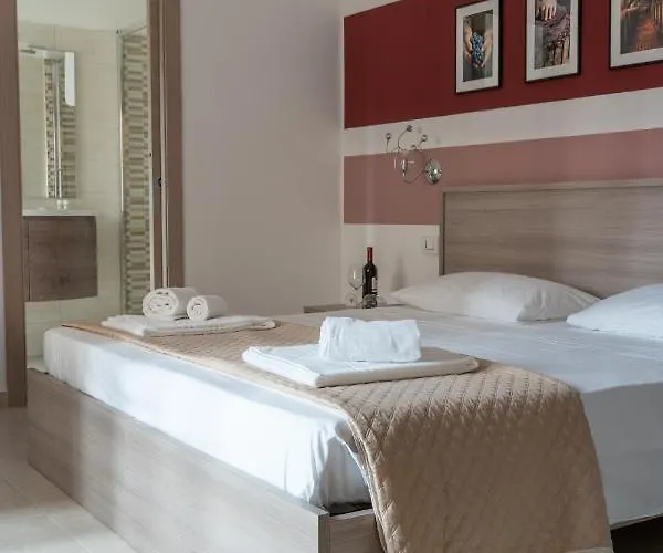 Le Stanze Dei Poeti E Del Vino 招待所 3*